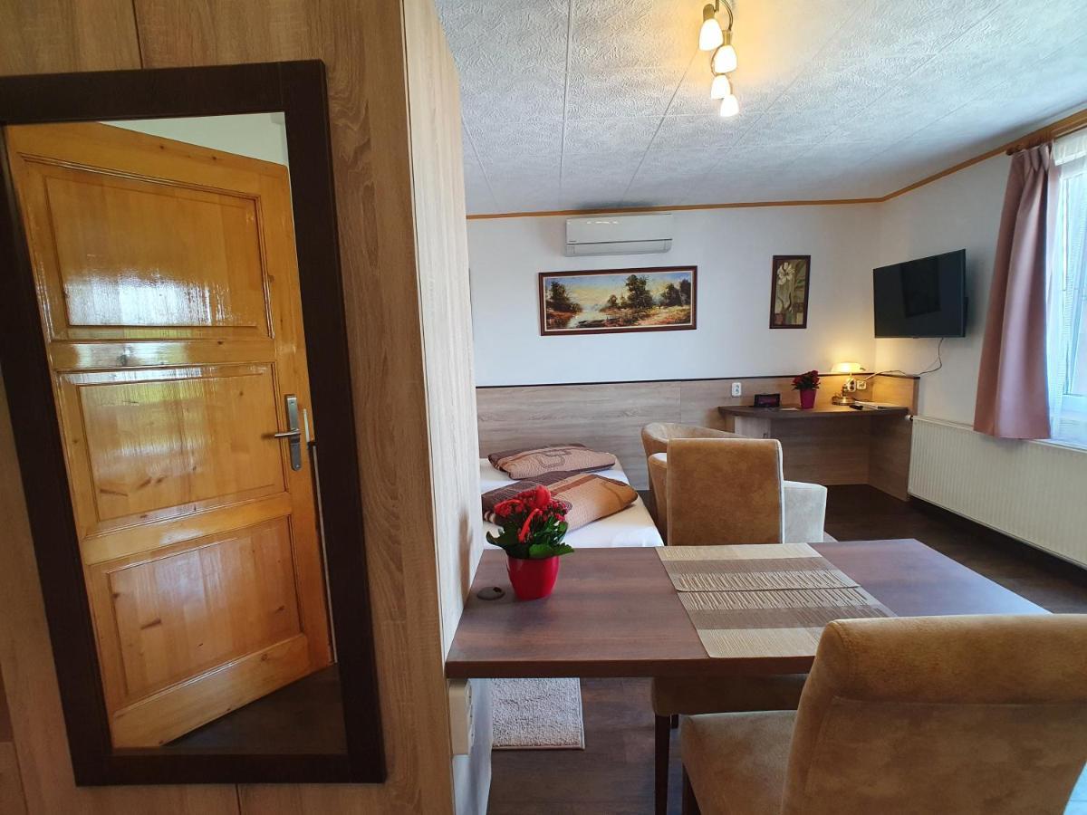 Heviz Villa Familia Екстериор снимка