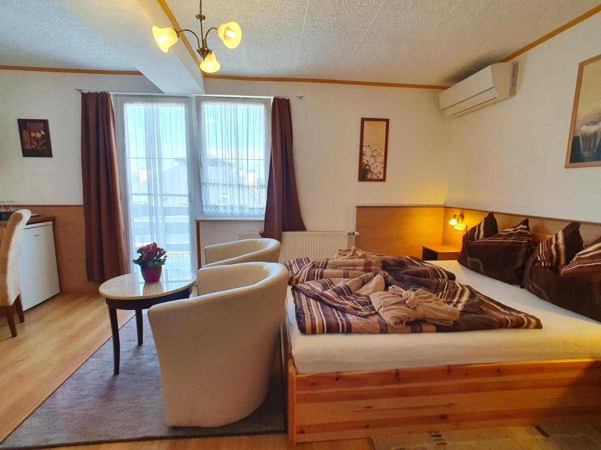 Heviz Villa Familia Екстериор снимка