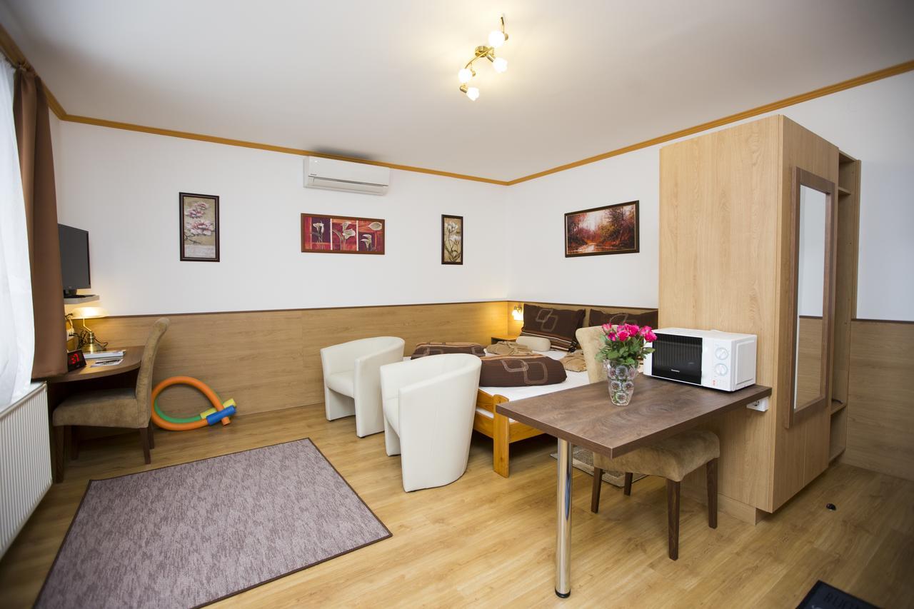 Heviz Villa Familia Екстериор снимка