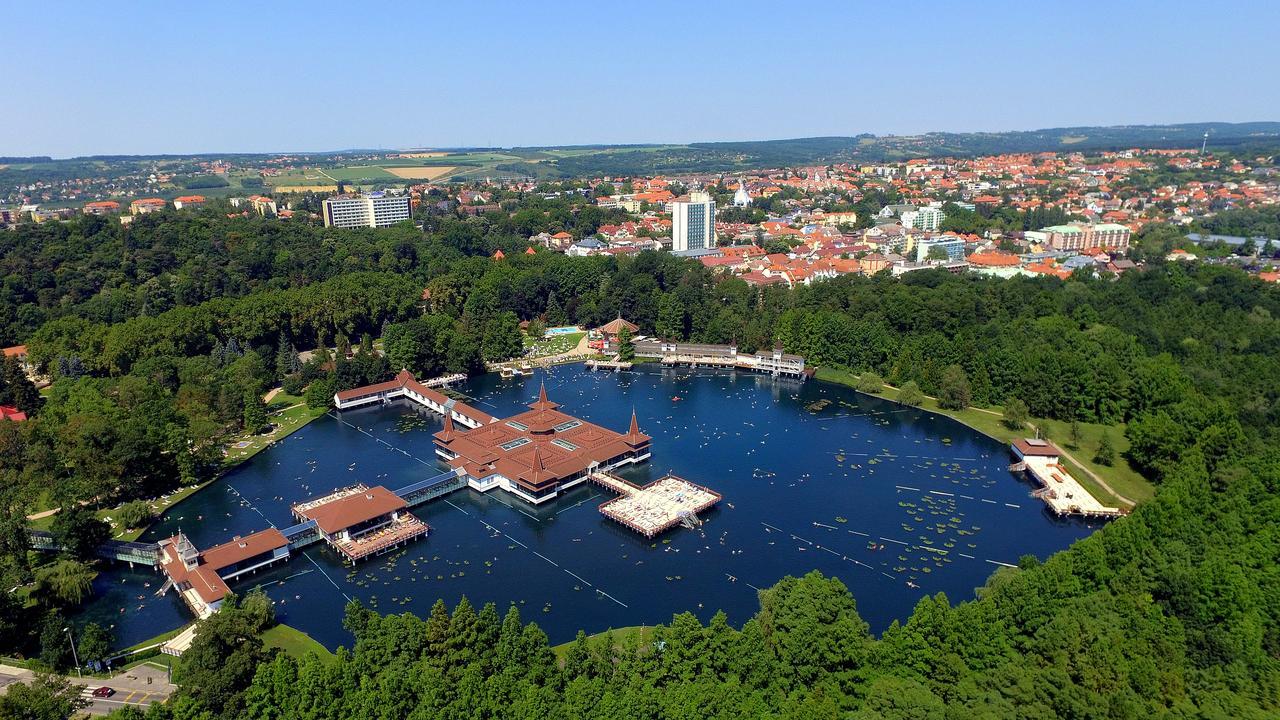 Heviz Villa Familia Екстериор снимка
